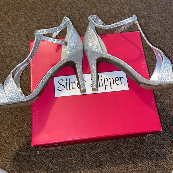 Sliver heels!!! - Picture 4 of 4